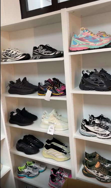 NOS PAIRES